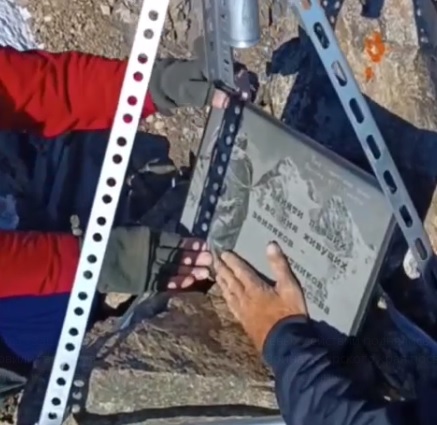 Пензенские альпинисты установили памятный знак на пике Советский Воин