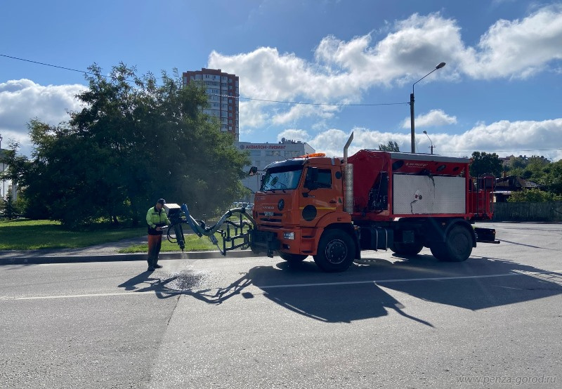 В Пензе продолжают откачку воды с улиц и ремонт ливневок