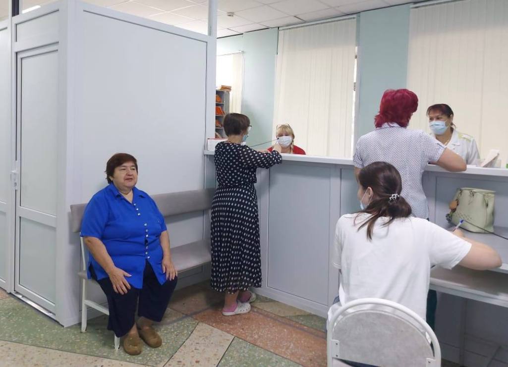 В Пензе отремонтировали регистратуру в поликлинике № 11