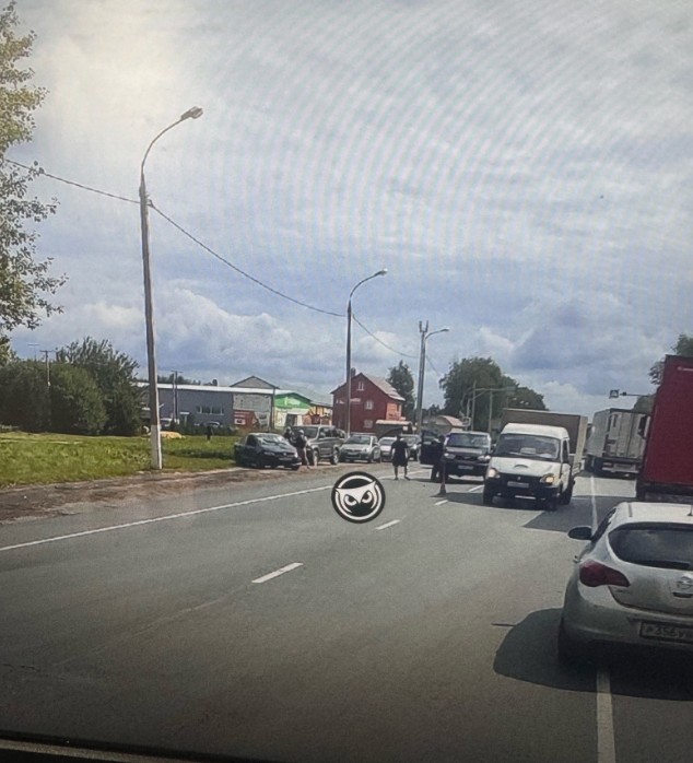 В Пензенской области на трассе М5 образовалась огромная пробка из-за ДТП