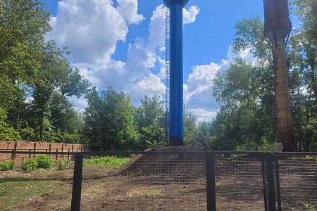 В пензенском Земетчино установили новую водонапорную башню за 2 млн рублей