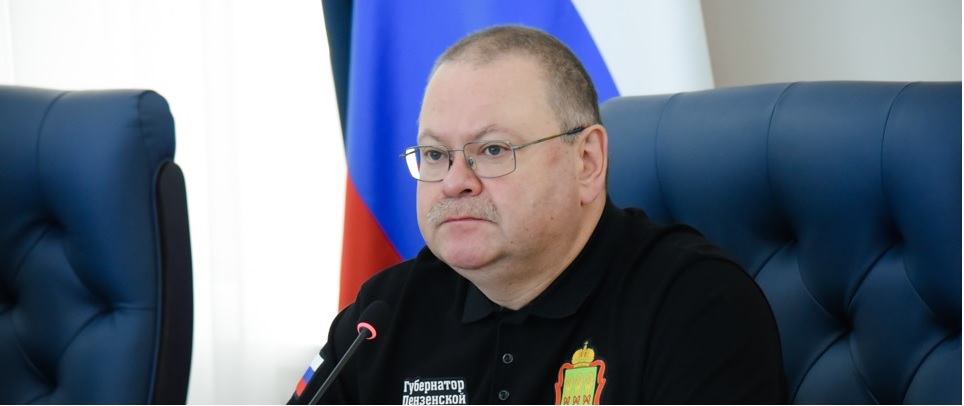 Олег Мельниченко поздравил коллег, награжденных по указу президента Путина