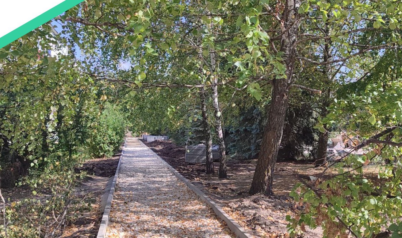 В Сердобске продолжается благоустройство сквера «Ясенки»