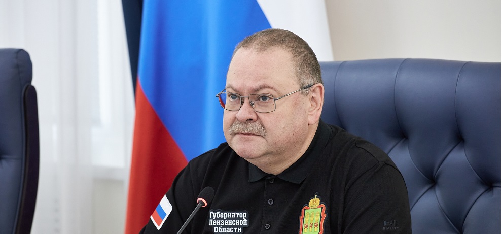 Олег Мельниченко посетил воинскую часть Росгвардии в Заречном