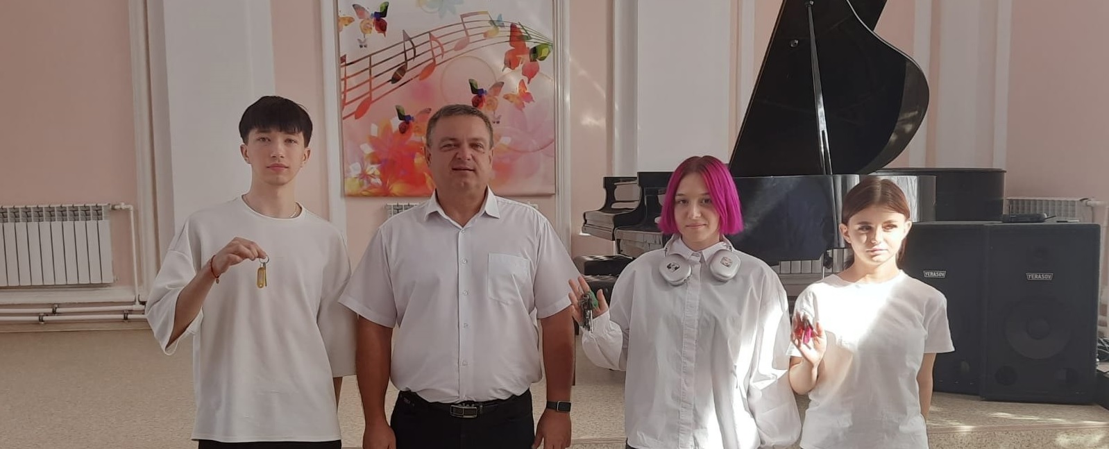 В Сердобском районе сиротам вручили ключи от новых квартир