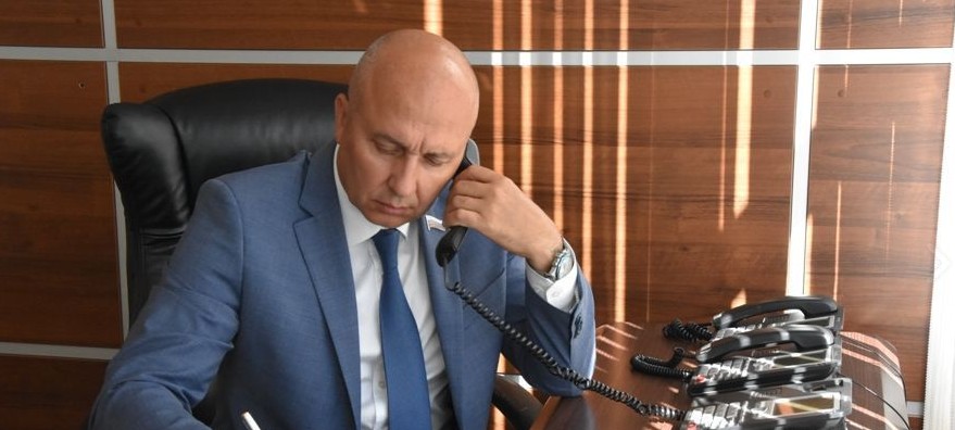 Юрий Зиновьев лишился поста председателя фракции ЕР в обновленной Гордуме