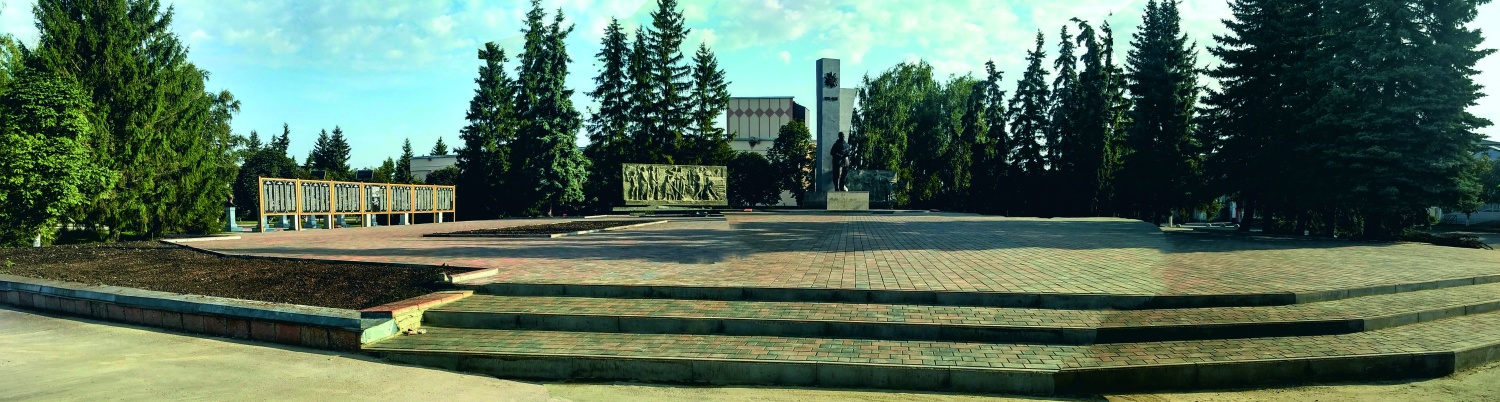 В сквере Наровчата заменили памятник погибшим воинам