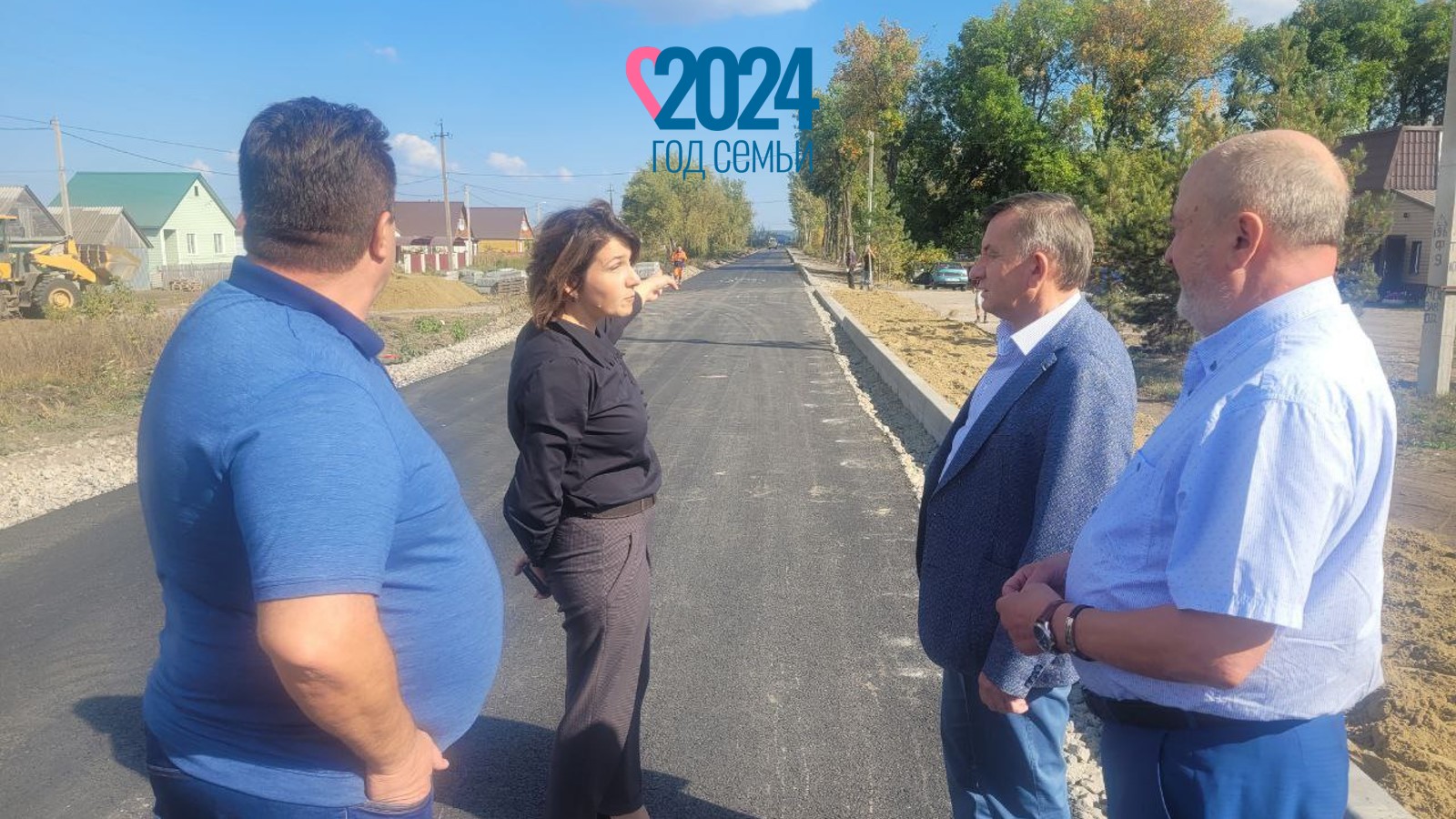 Александр Гришаев проверил качество ремонта дорог в Земетчино