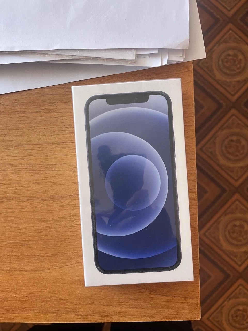 Сотрудник пензенской колонии отказался от взятки в виде смартфона