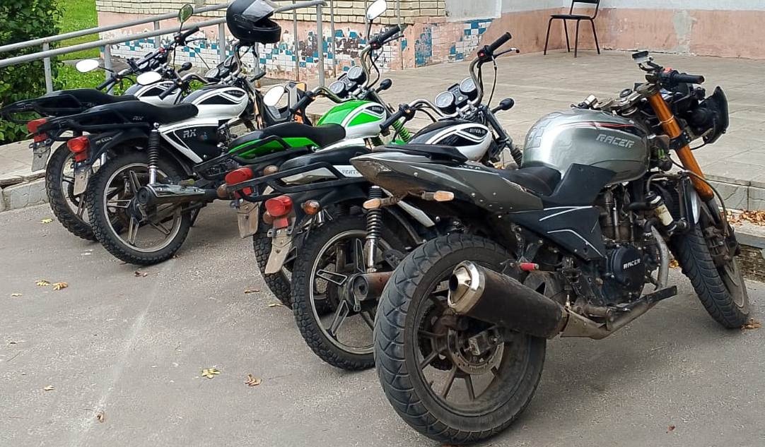 Полиция Кузнецка поймала пьяного угонщика и усмирила юных гонщиков