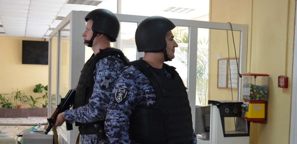 Росгвардия обеспечила безопасность школьников в День знаний в Пензе