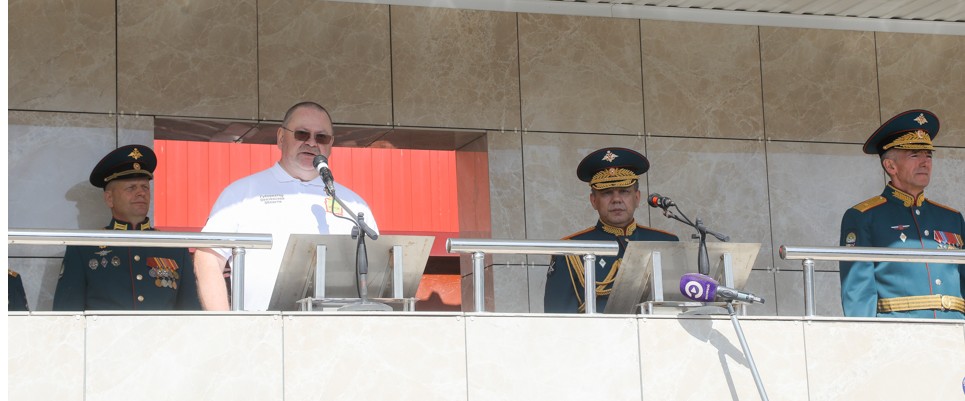 Олег Мельниченко поздравил курсантов ПАИИ с началом учебного года