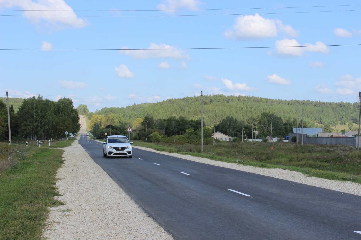 В Камешкирском районе завершили ремонт трехкилометрового участка автодороги