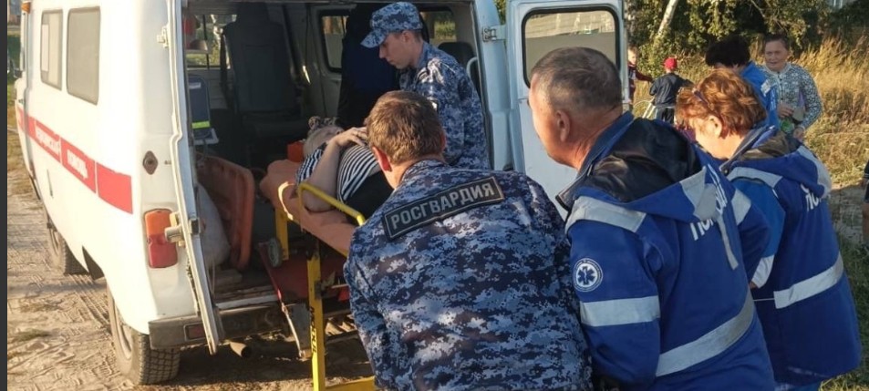 Росгвардейцы Пензенской области пришли на помощь пенсионерке с переломом