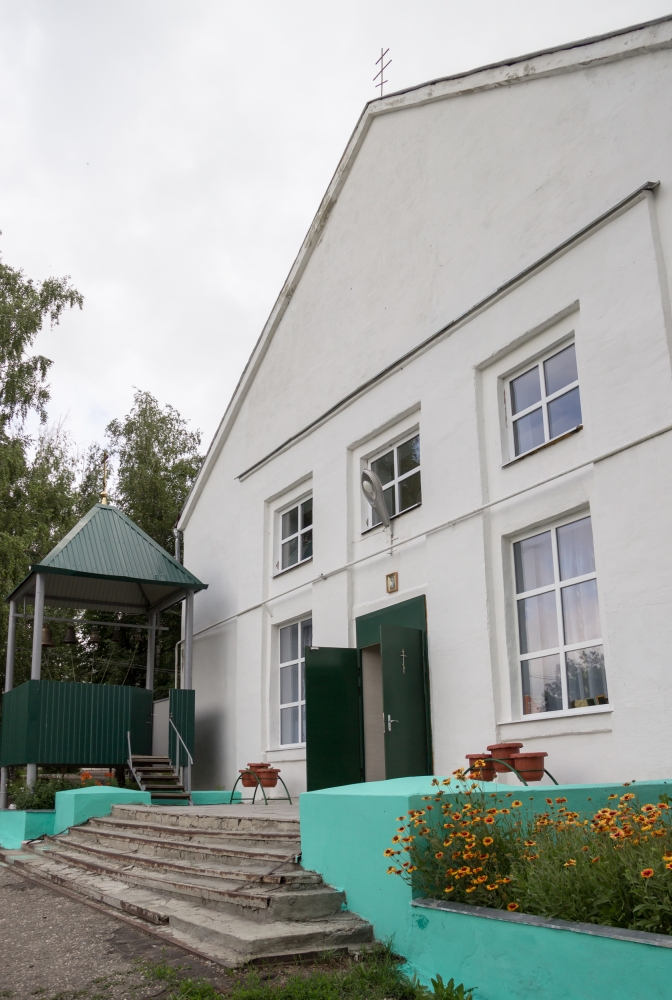 "Караван добрых дел" поможет восстановить старинный храм в Кондоле