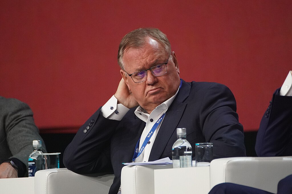 Андрей Костин: «Снижение ключевой ставки возможно не раньше середины 2025 года»