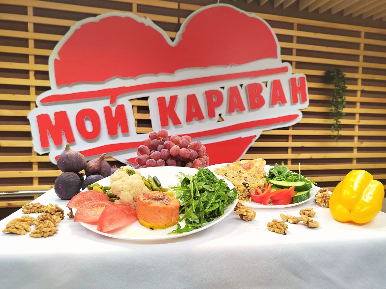 Еда, как искусство: пишем картину здорового тела вместе с «Караваном»