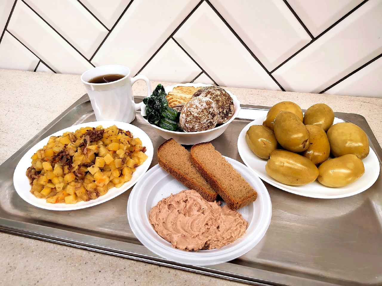 Для всех младшеклассников в Пензе организовано бесплатное питание