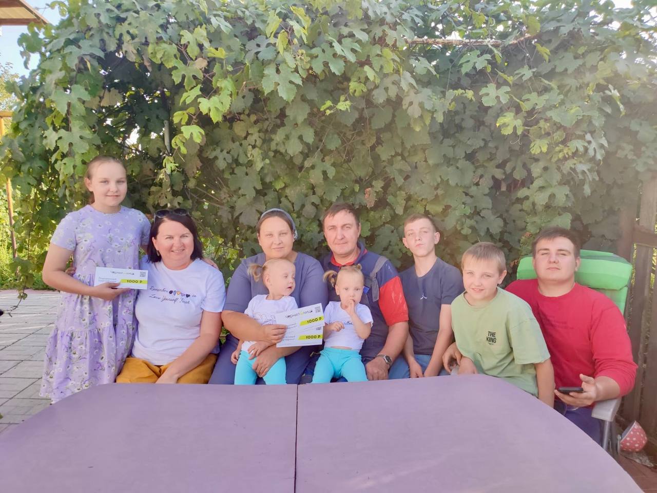 Ольга Чистякова помогла семье с 11 детьми собраться в школу