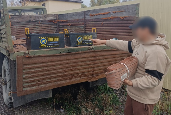 В Пензе полиция вернула владельцу похищенное из грузовиков оборудование