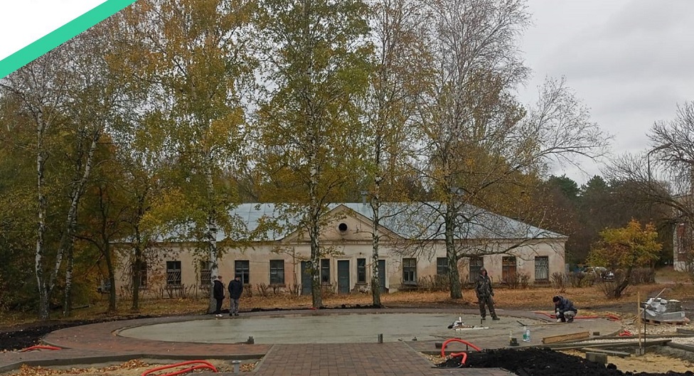 Максим Изосимов отметил качество тротуарной плитки в сердобском сквере Семья