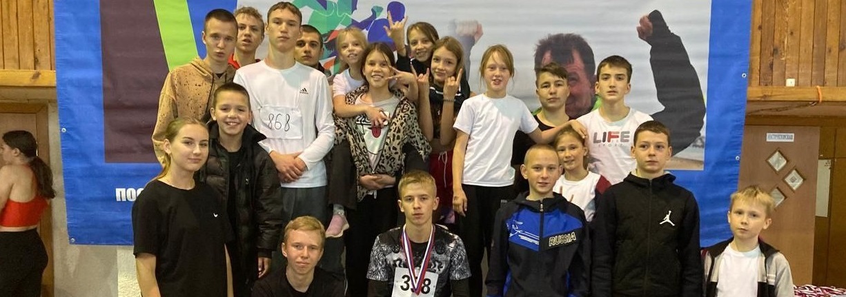 Александр Бедикин поздравил сердобских легкоатлетов с завоеванными в Пензе медалями