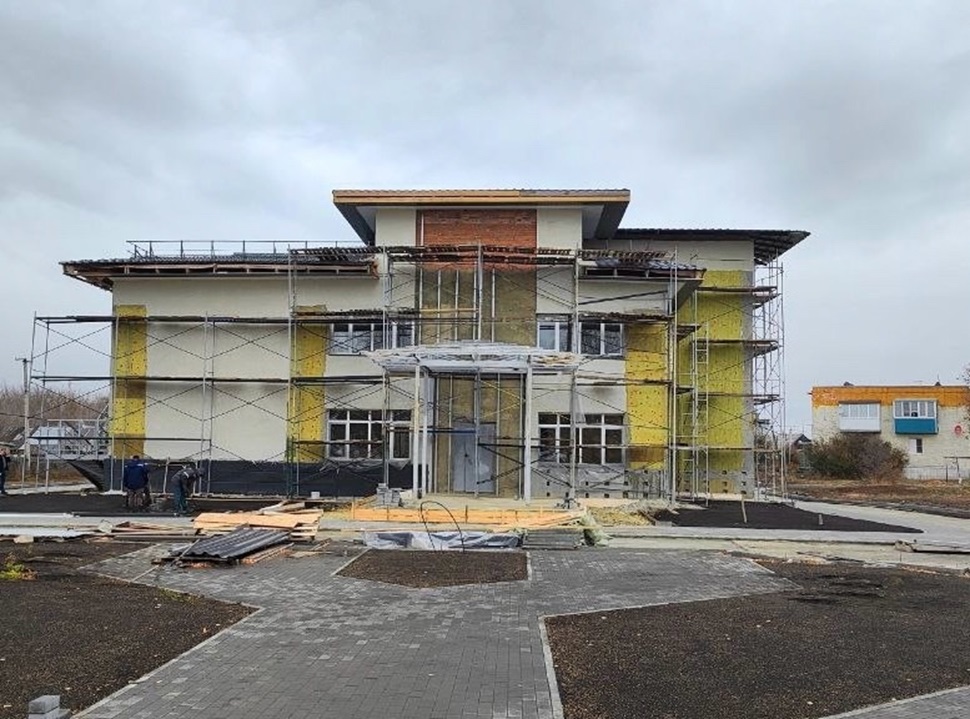 В Кузнецком районе возобновили работы по реконструкции Дома культуры