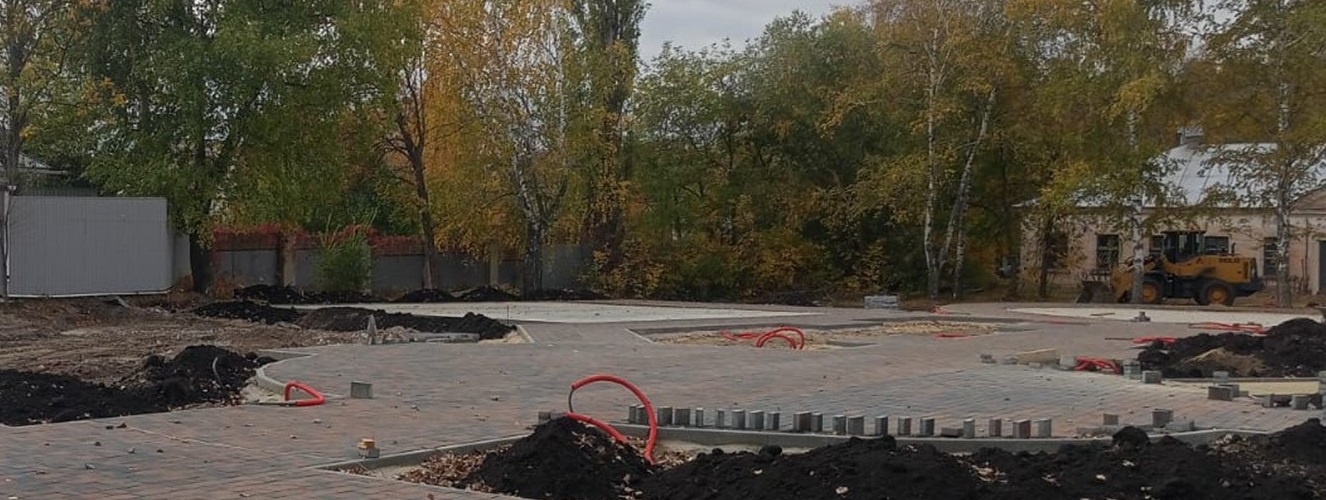 В сердобский сквер Семья завезли грунт