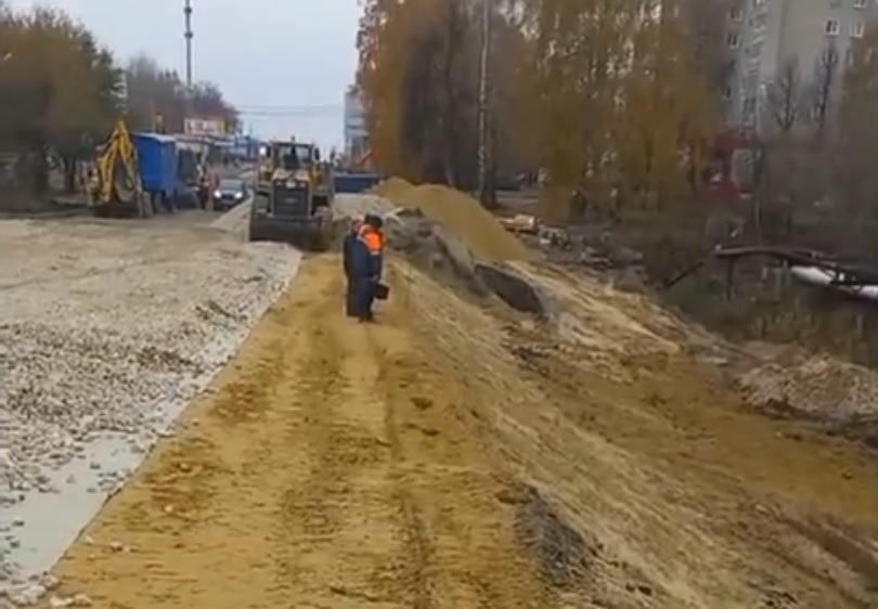 В Кузнецке на переезде в Западный будут сажать газон