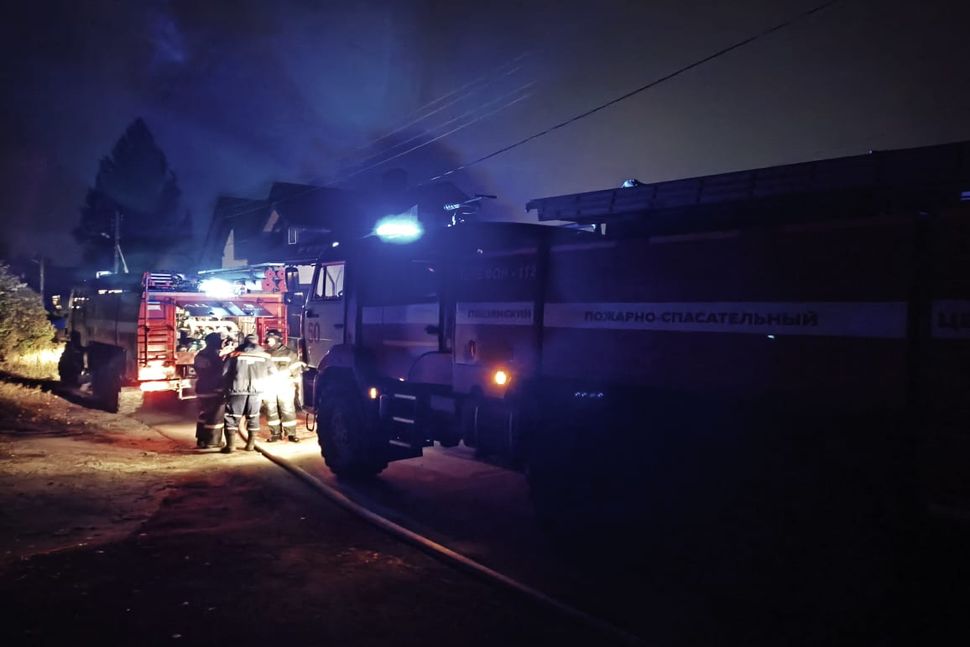 В Пензенской области за сутки сотрудники МЧС потушили девять пожаров