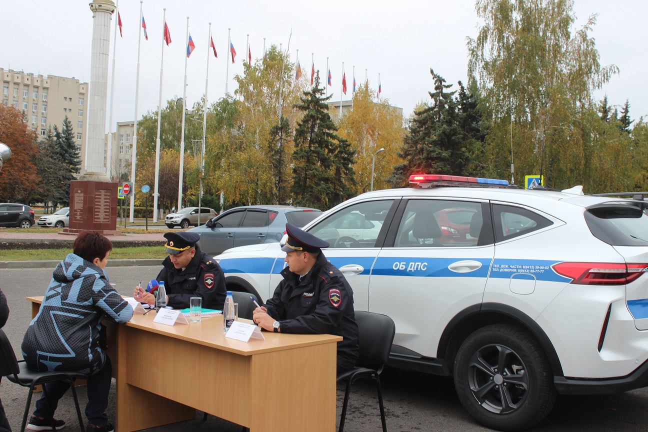 В Пензе на улице Карпинского жители просят установить светофор