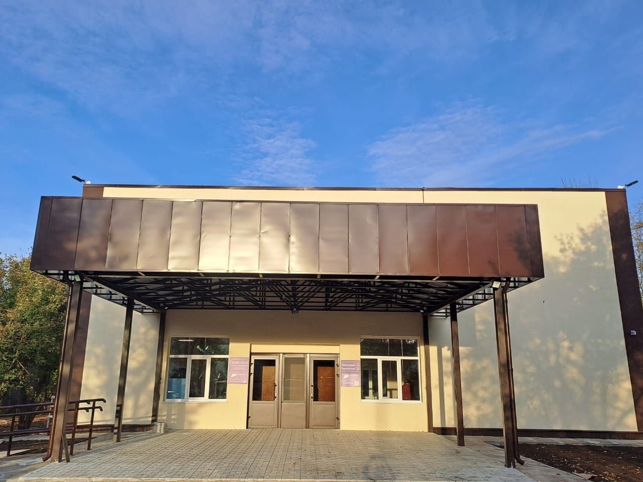 Олег Мельниченко рассказал о завершении капремонта в двух ДК Башмаковского района