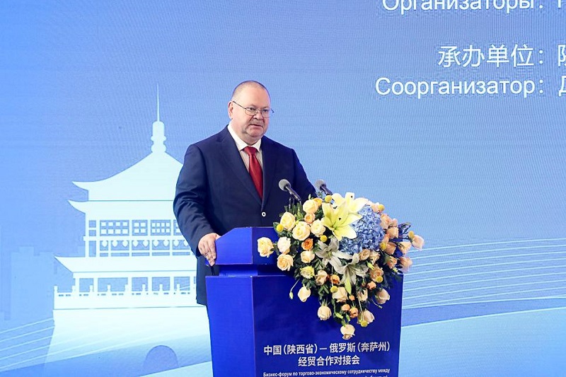 Олег Мельниченко подписал план сотрудничества с китайским Сяньяном