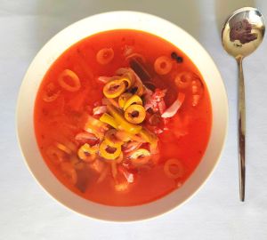 Как приготовить солянку сборную мясную: пошаговый рецепт