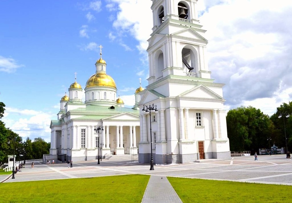 В Пензе демонтируют пешеходную дорожку от Спасского собора