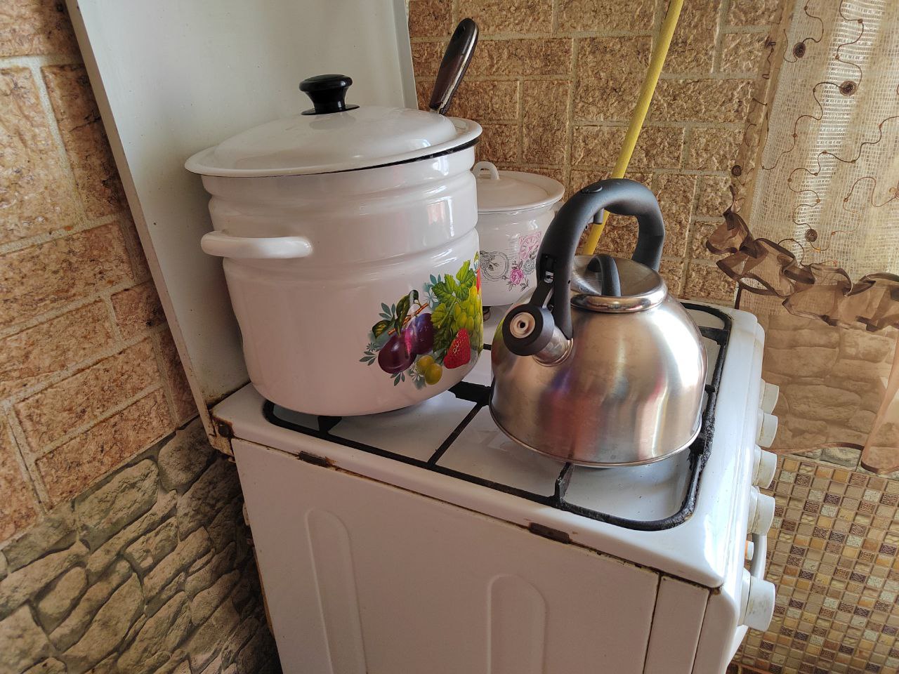 Пензенские пожарные спасли пенсионерку с деменцией из задымленной квартиры