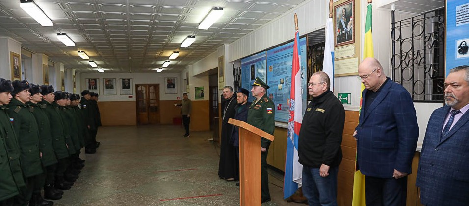 Олег Мельниченко напутствовал пензенских призывников