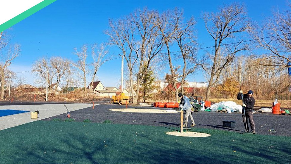 В Земетчино уложили специальное напольное покрытие в спортивном парке