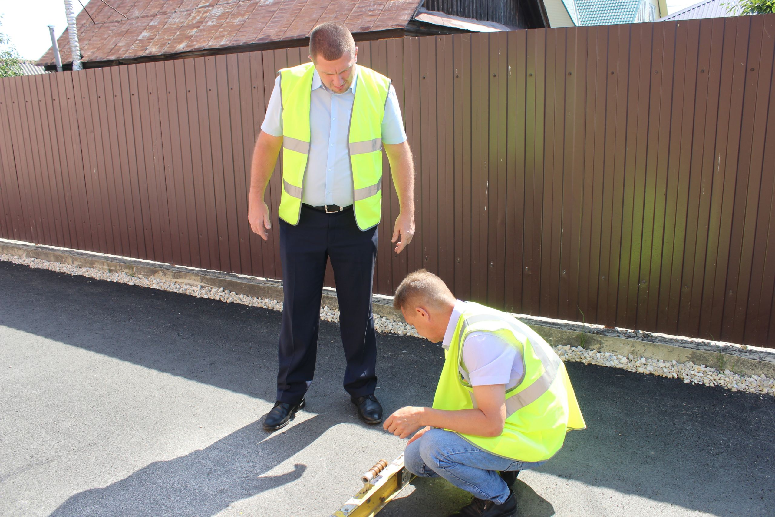 В Пензе общественники повторно проверили отремонтированные на Шуисте улицы