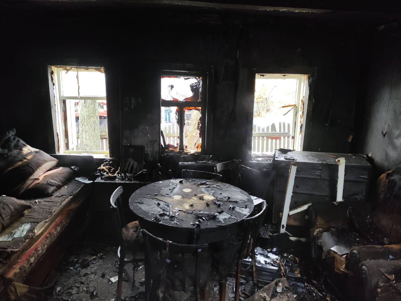 При пожаре в Нижнем Ломов погибла пенсионерка