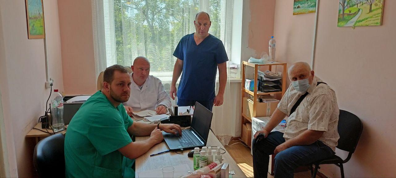 Пензенские онкологи организовали прием пациентов в Токмаке