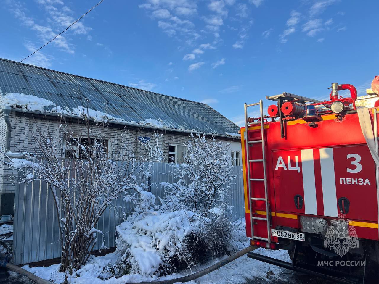 В Пензе на Симферопольском проезде в пожаре погибла женщина