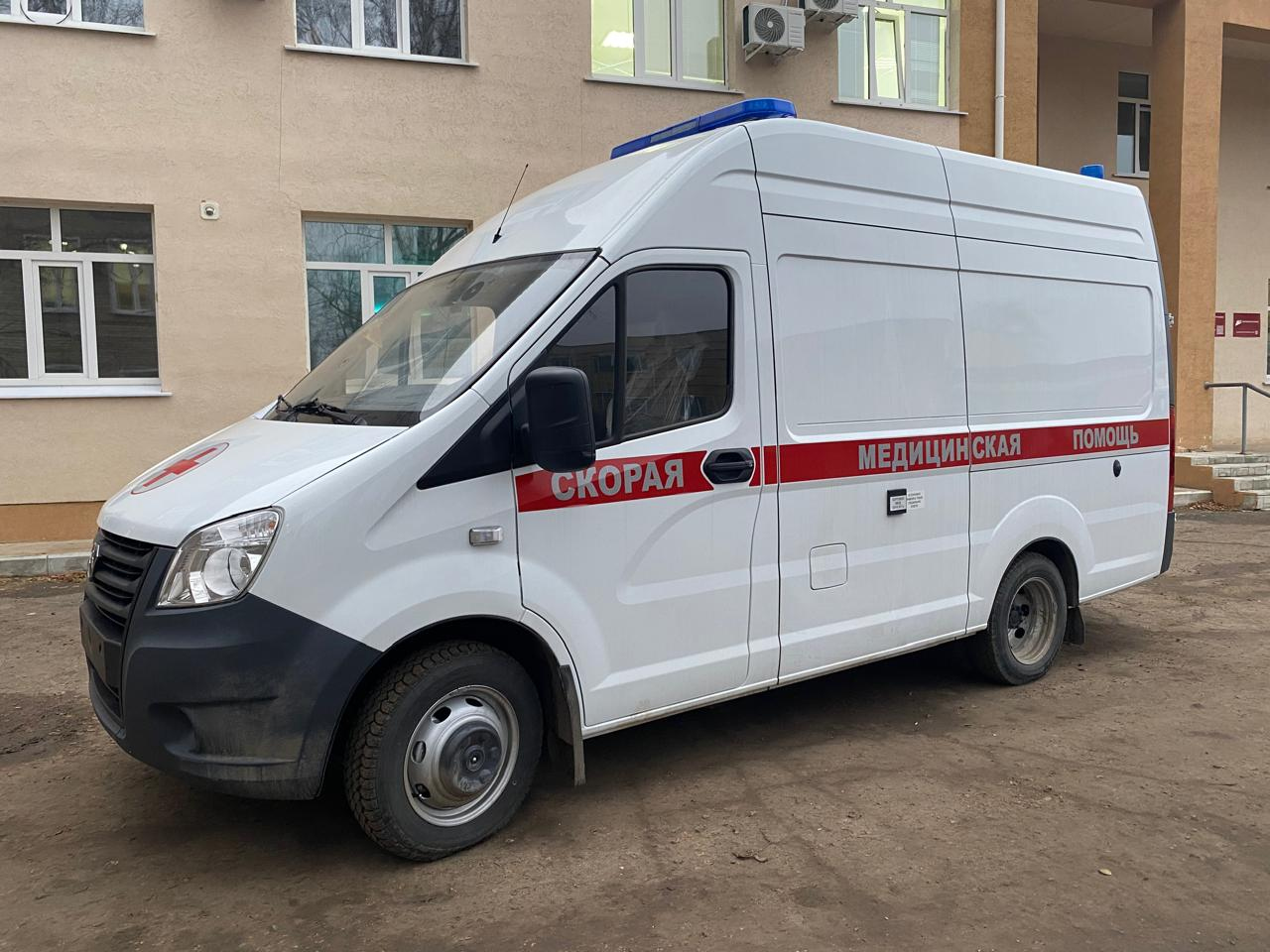 В Земетчино в рамках пилотного проекта больница получила новый автомобиль