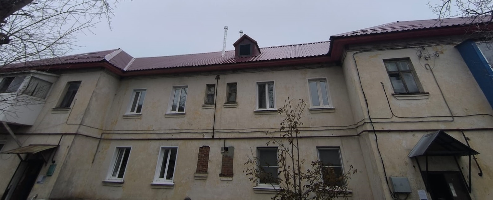 В Кузнецке завершен капитальный ремонт крыши дома на улице Белинского