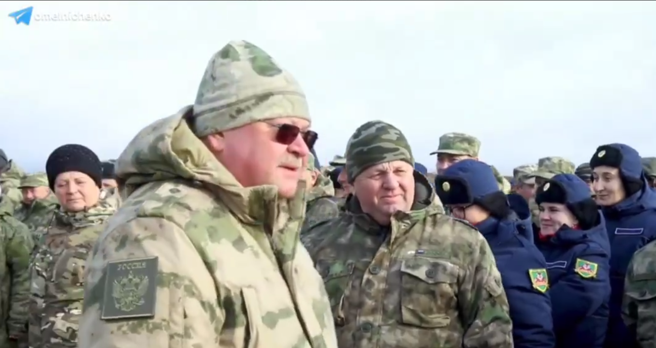 Олег Мельниченко провел смотр подразделений территориальной самообороны