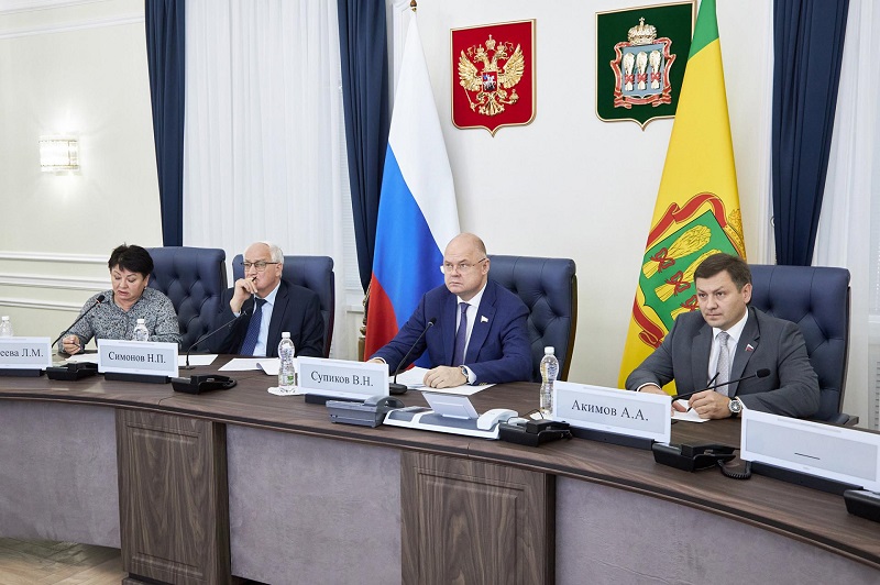 Вадим Супиков провел публичные слушания по бюджету Пензенской области