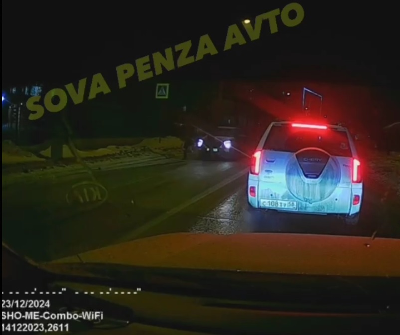 В Пензе у ПГТУ пешеход попал под колеса машины