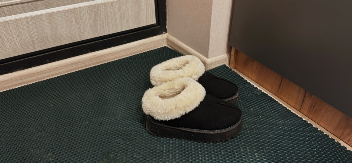 Названы три типа зимней обуви, опасных для здоровья