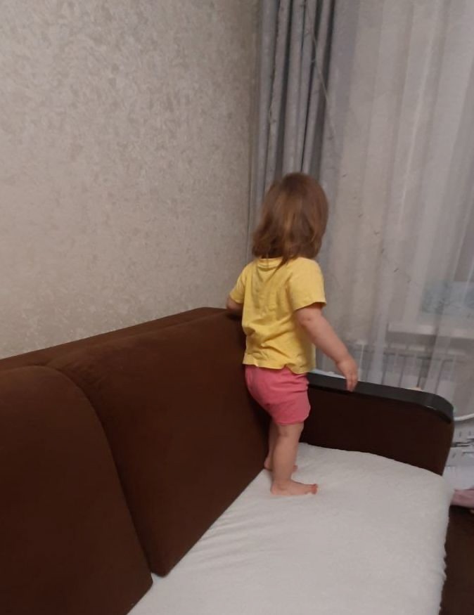 Пензенские спасатели освободили ребенка, застрявшего в диване