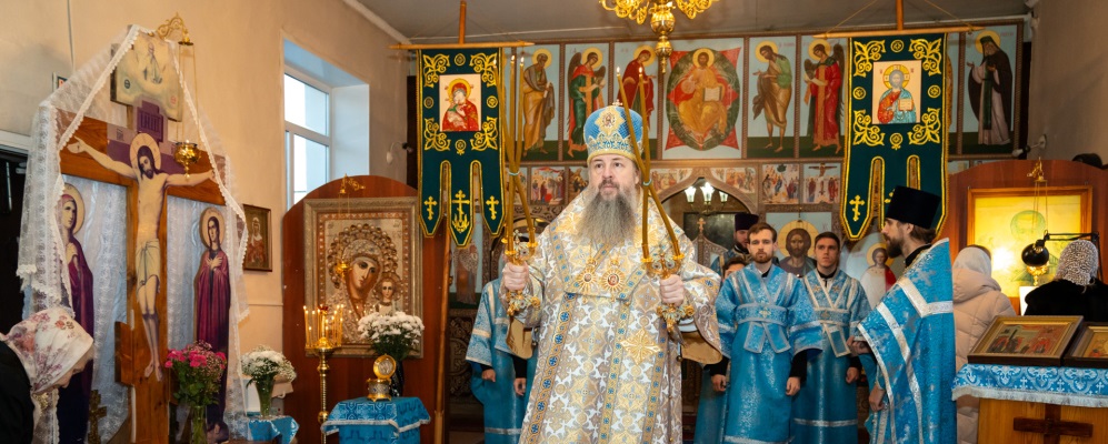 Митрополит Серафим провел службу в Чемодановке